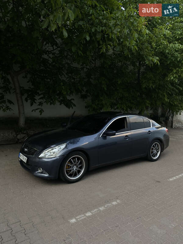 Седан Infiniti G37 2012 в Житомире