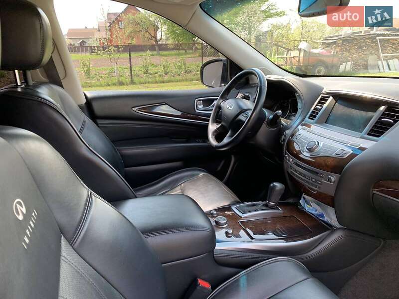 Позашляховик / Кросовер Infiniti JX35 2013 в Івано-Франківську