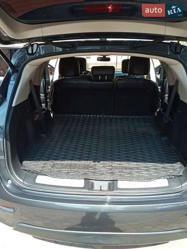 Позашляховик / Кросовер Infiniti JX35 2013 в Івано-Франківську