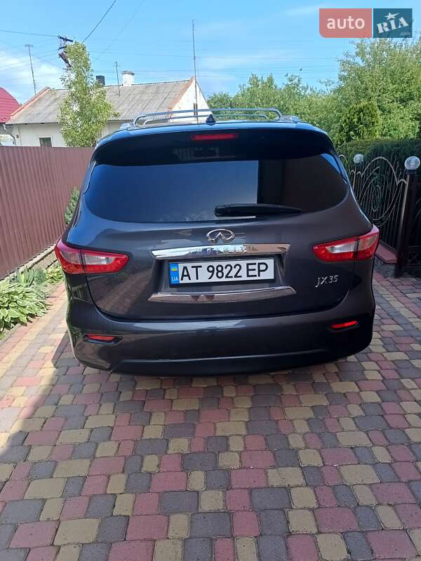 Позашляховик / Кросовер Infiniti JX35 2013 в Івано-Франківську