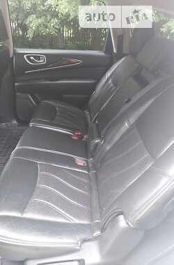 Внедорожник / Кроссовер Infiniti JX35 2013 в Тернополе