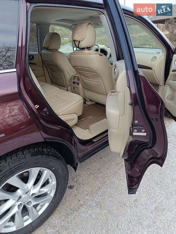 Позашляховик / Кросовер Infiniti JX35 2012 в Городку