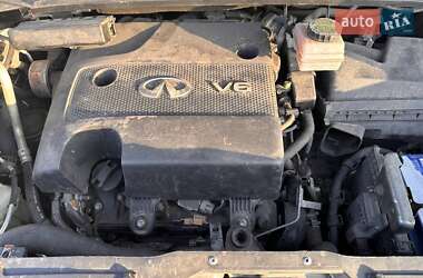 Внедорожник / Кроссовер Infiniti JX35 2012 в 