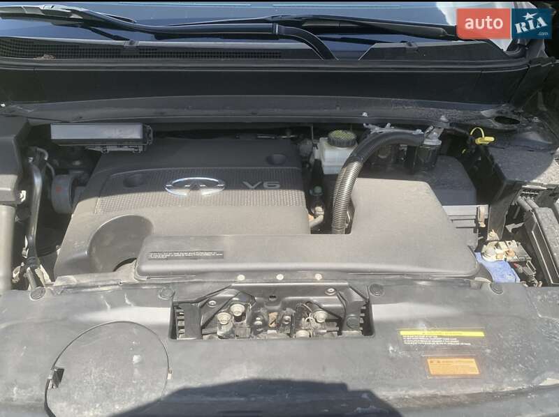 Позашляховик / Кросовер Infiniti JX35 2013 в Полтаві