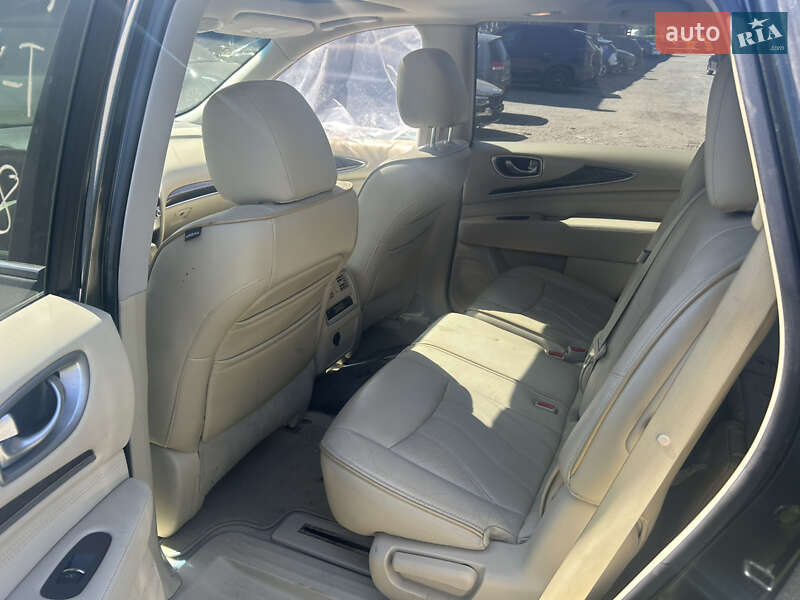 Внедорожник / Кроссовер Infiniti JX35 2013 в Киеве