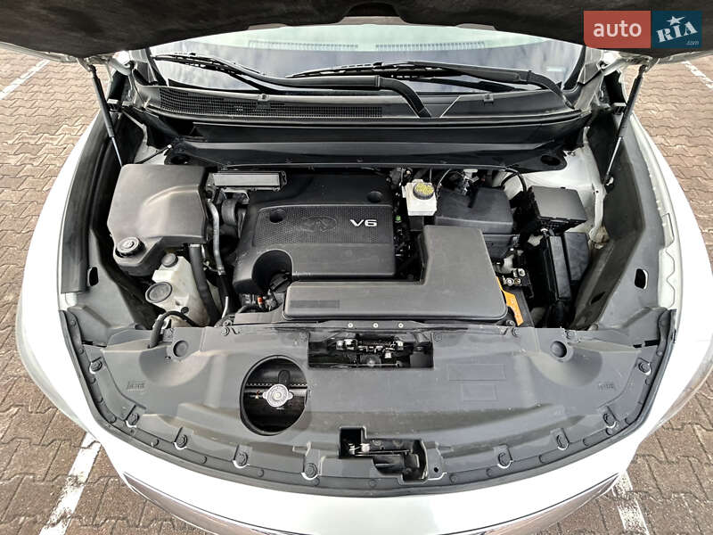 Внедорожник / Кроссовер Infiniti JX35 2013 в Житомире