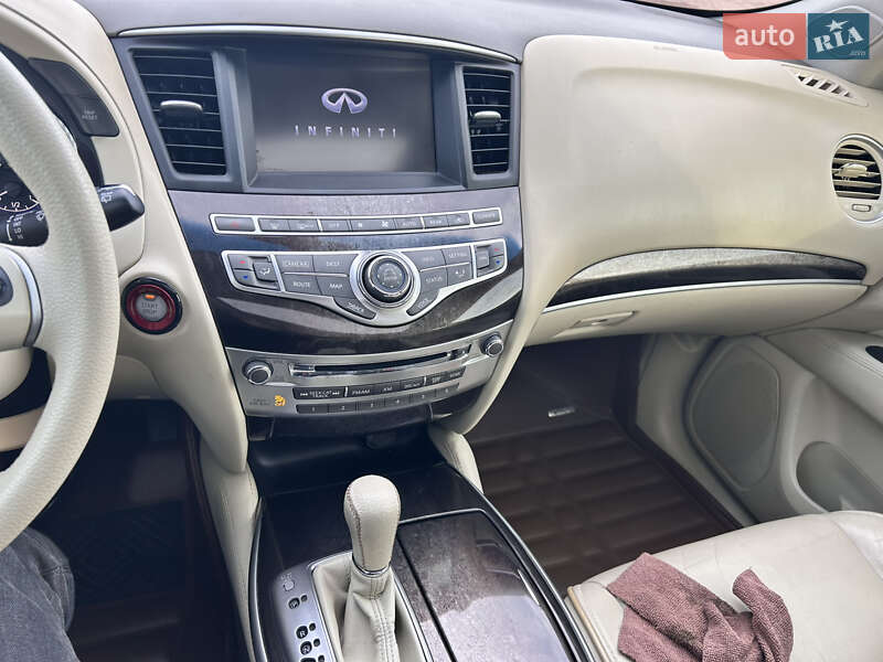 Внедорожник / Кроссовер Infiniti JX35 2013 в Житомире