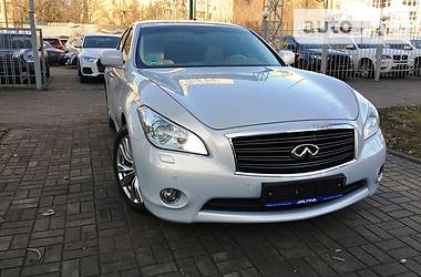 Седан Infiniti M25 2013 в Одессе