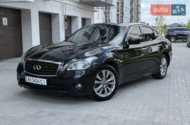 Седан Infiniti M25 2012 в Дніпрі