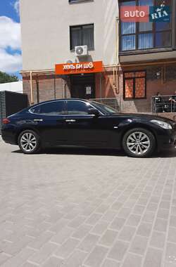 Седан Infiniti M25 2013 в Сумах