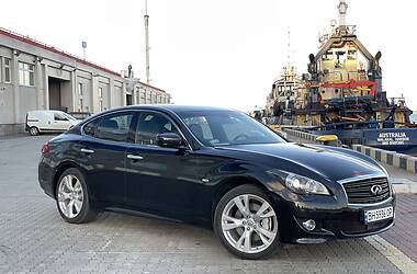 Седан Infiniti M30 2013 в Одесі