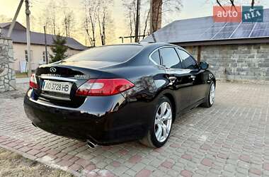 Седан Infiniti M30 2010 в 