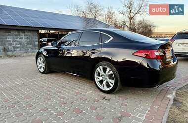 Седан Infiniti M30 2010 в Калуше