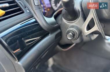 Седан Infiniti M30 2010 в 