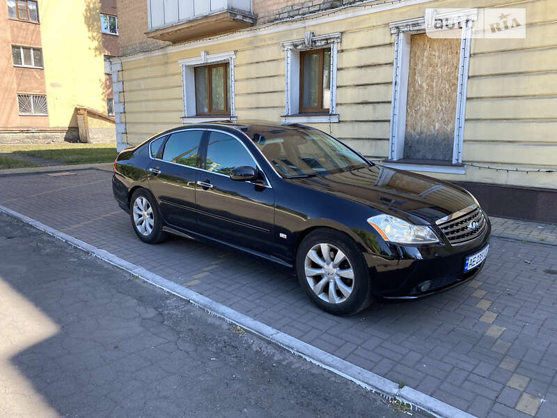 Седан Infiniti M35 2005 в Добропіллі