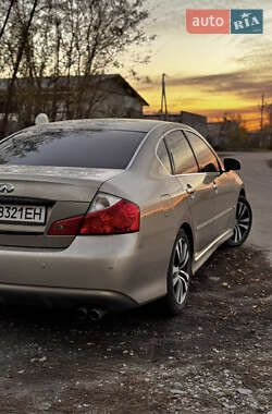 Седан Infiniti M35 2008 в Лубнах