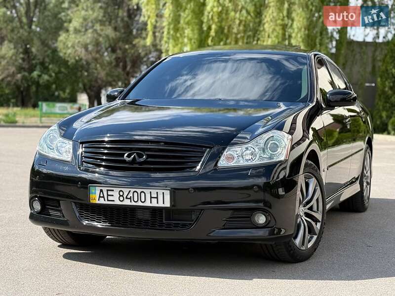 Infiniti M35 2008