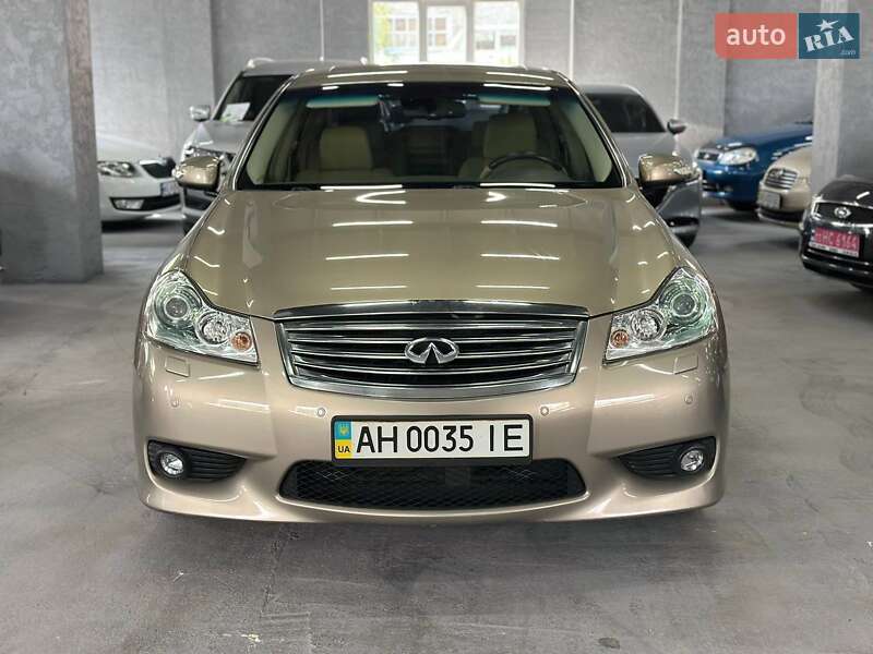 Infiniti M35 2008