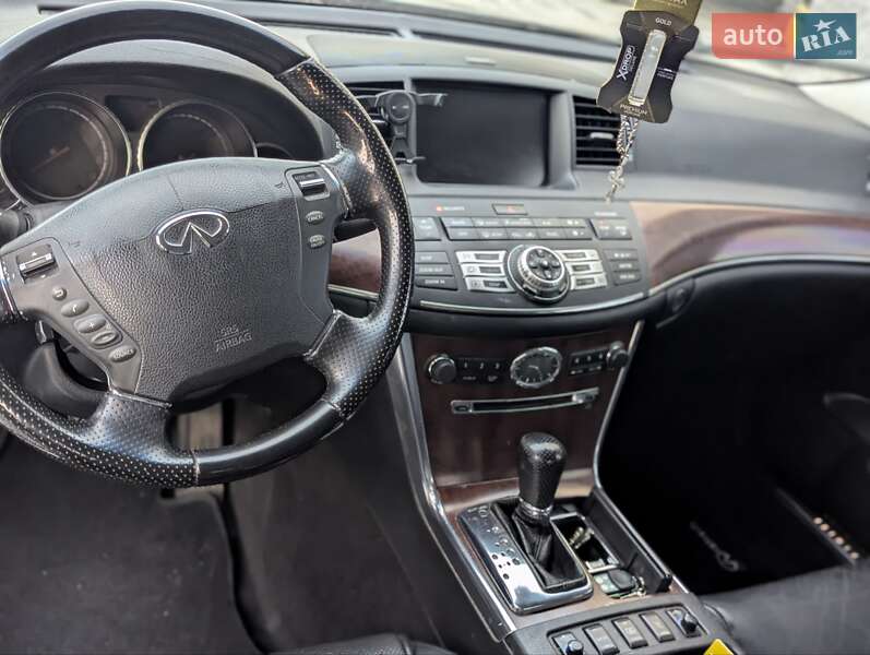Седан Infiniti M35 2008 в Трускавці