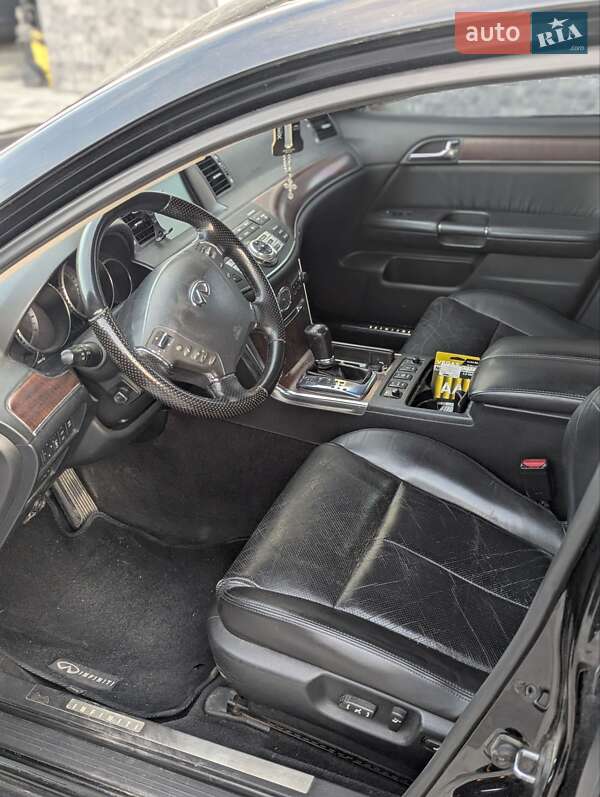Седан Infiniti M35 2008 в Трускавці