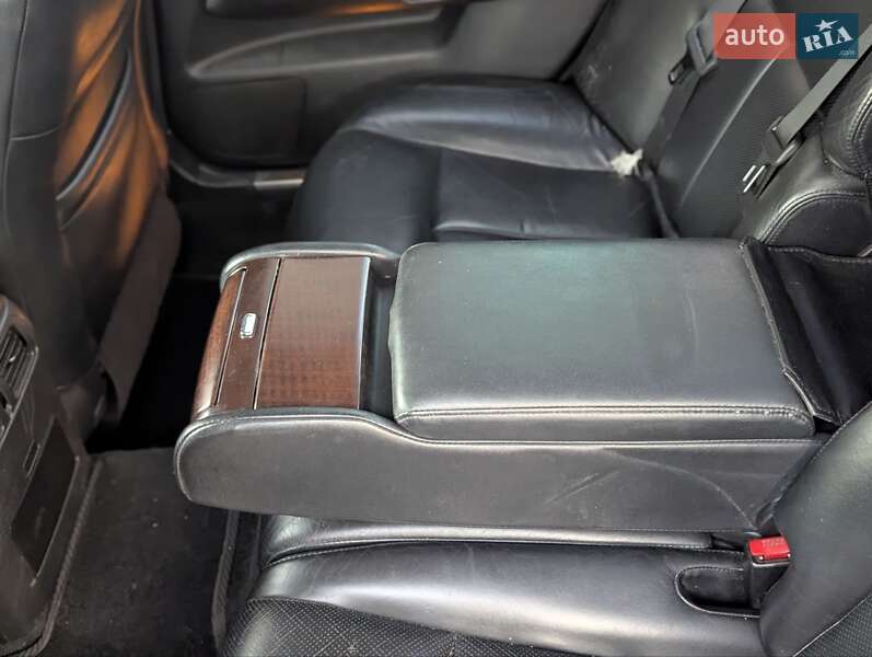 Седан Infiniti M35 2008 в Трускавці