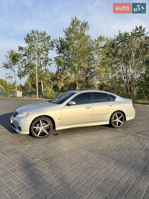 Седан Infiniti M35 2008 в Дніпрі