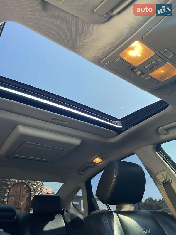 Седан Infiniti M35 2008 в Борисполі