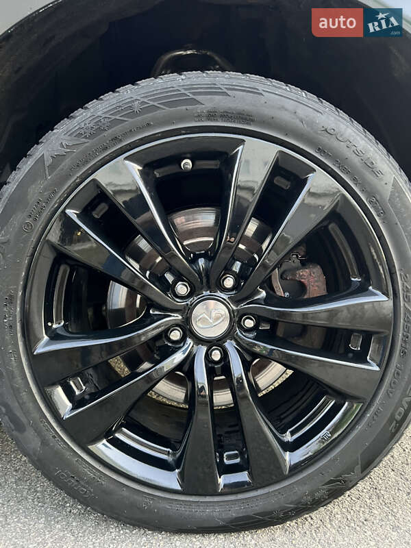 Седан Infiniti M35 2008 в Киеве фото 10 Седан Infiniti M35 2008 в Киеве