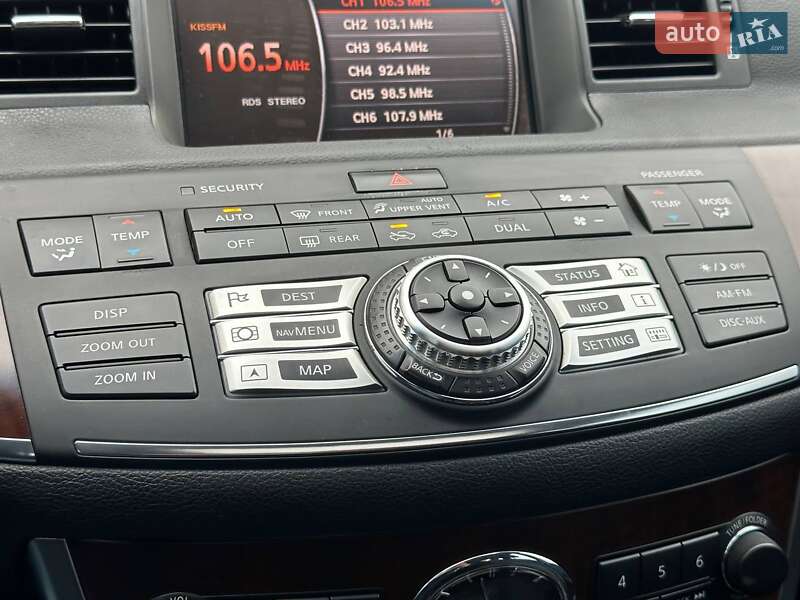 Седан Infiniti M35 2010 в Киеве