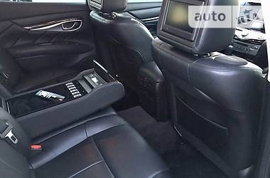 Седан Infiniti M37 2013 в 