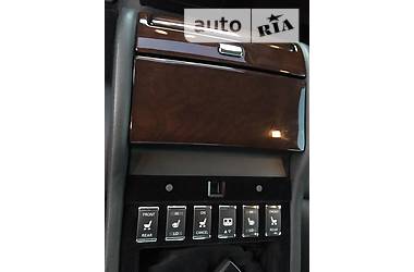 Седан Infiniti M37 2013 в 