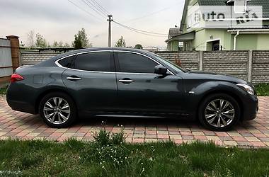Седан Infiniti M37 2013 в 