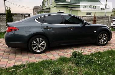 Седан Infiniti M37 2013 в 