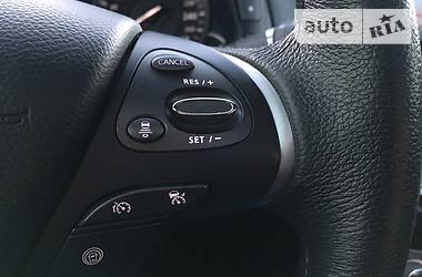 Седан Infiniti M37 2013 в 