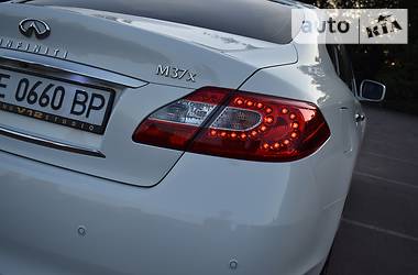 Седан Infiniti M37 2012 в Днепре