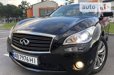 Седан Infiniti M37 2013 в 