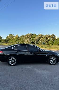 Седан Infiniti M37 2011 в Днепре