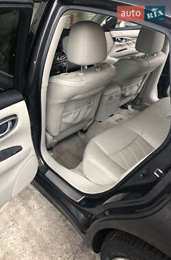 Седан Infiniti M37 2011 в Киеве