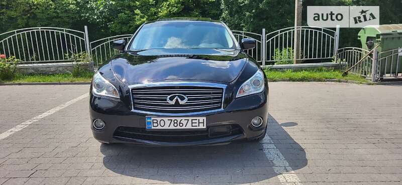 Седан Infiniti M37 2013 в Тернополе