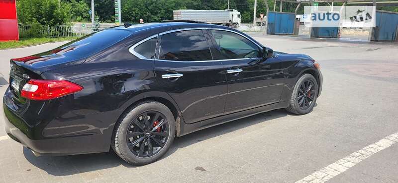 Седан Infiniti M37 2013 в Тернополе
