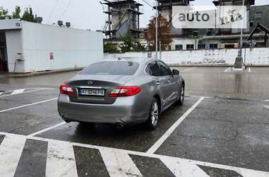 Седан Infiniti M37 2013 в 