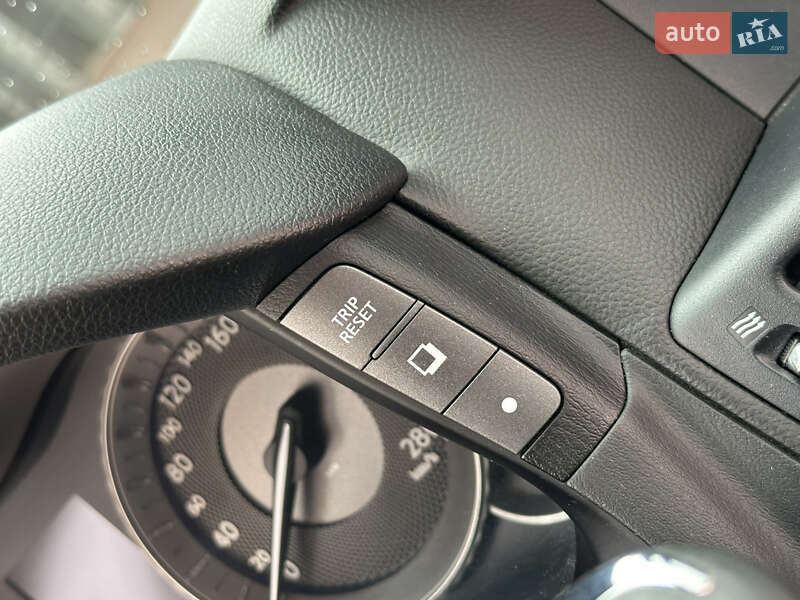 Седан Infiniti M37 2013 в Ивано-Франковске