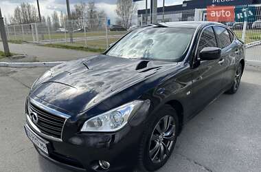 Седан Infiniti M37 2011 в 