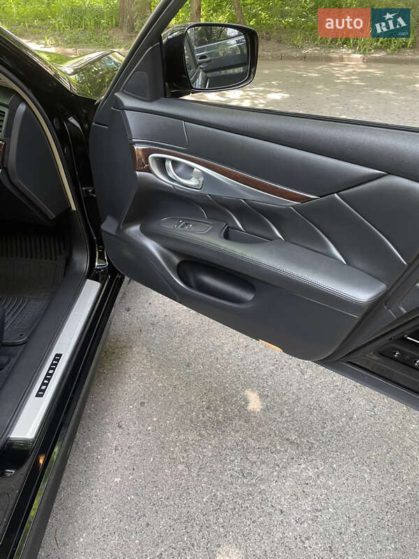 Седан Infiniti M37 2013 в Киеве фото 9 Седан Infiniti M37 2013 в Киеве