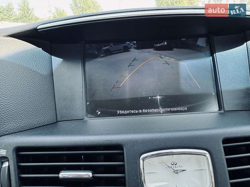 Седан Infiniti M37 2011 в Києві