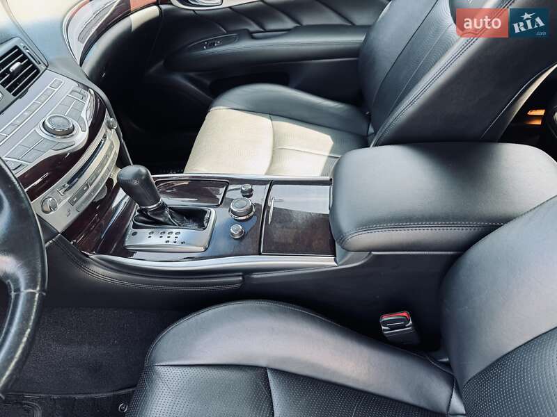 Седан Infiniti M37 2011 в Києві