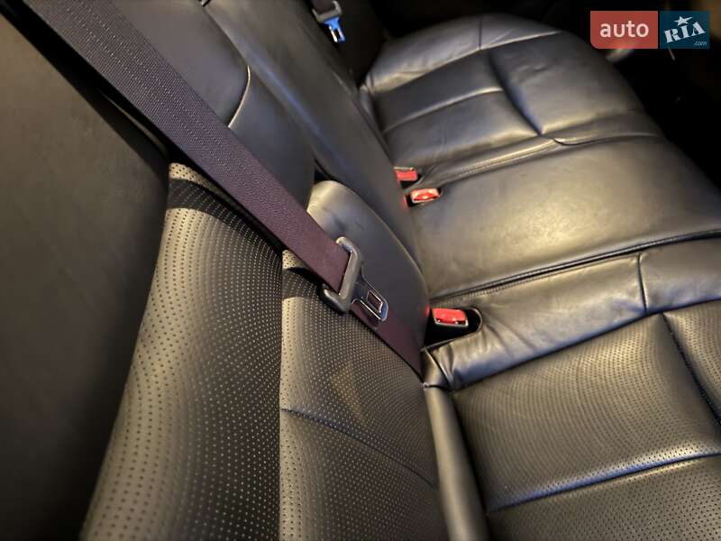 Седан Infiniti M37 2011 в Києві