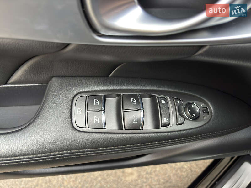 Седан Infiniti M37 2013 в Буче фото 19 Седан Infiniti M37 2013 в Буче