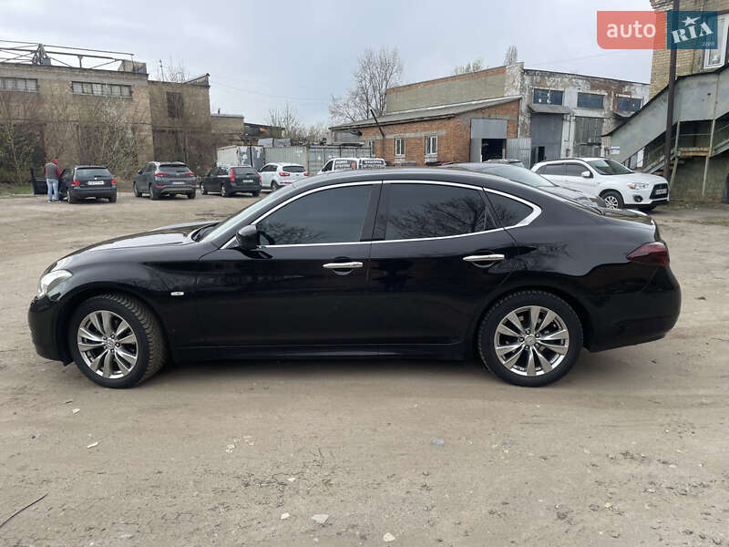 Седан Infiniti M37 2013 в Киеве