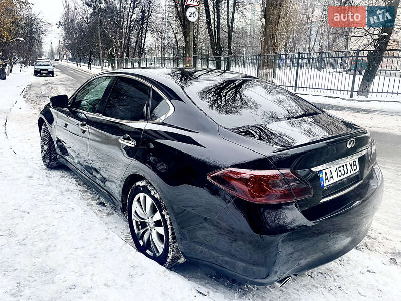 Седан Infiniti M37 2013 в Киеве